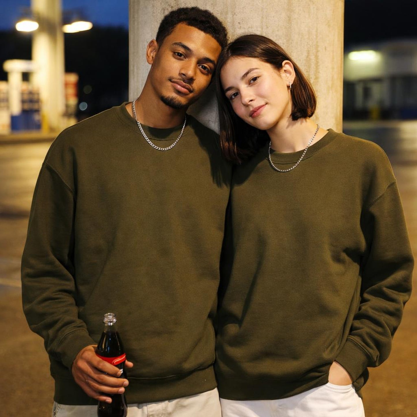 Olive Quiet | Sweatshirt | Oversized — front view